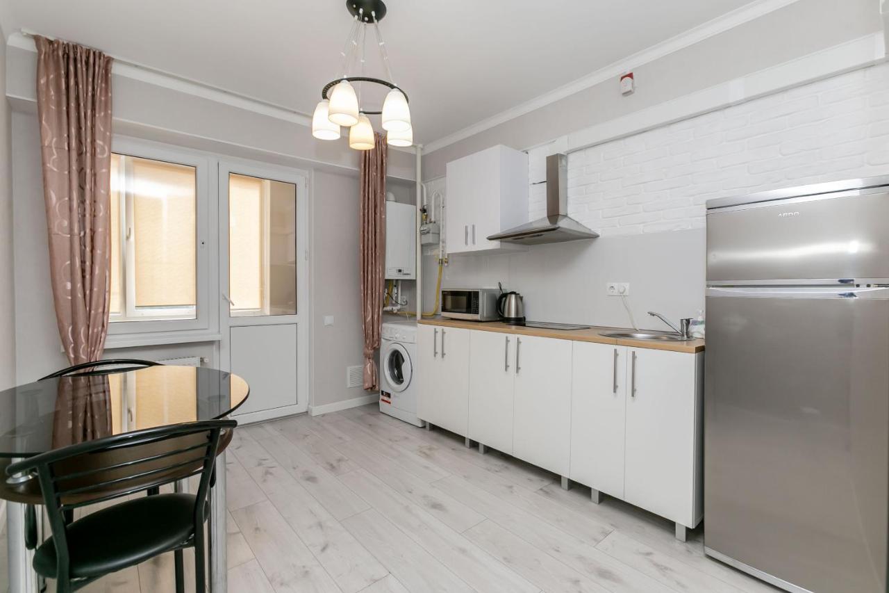 Apartament In Zona Centrala Si Parc 키시나우 외부 사진