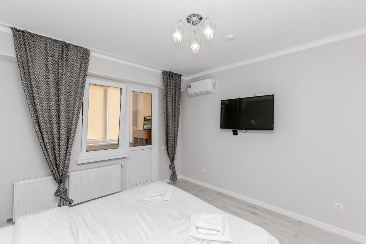 Apartament In Zona Centrala Si Parc 키시나우 외부 사진